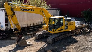 Excavator pe senile Komatsu PC210 11LC, 23 tone 