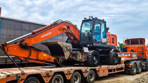 Excavator pe roti Hitachi ZX170, 19 tone 